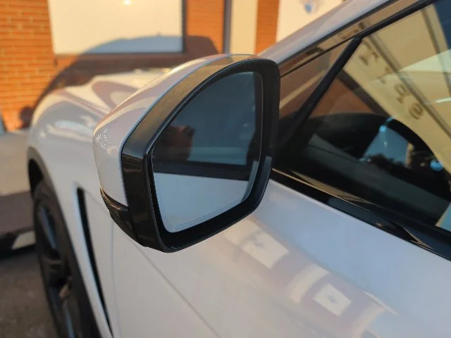 Used 2023 White Jaguar SVR image 9