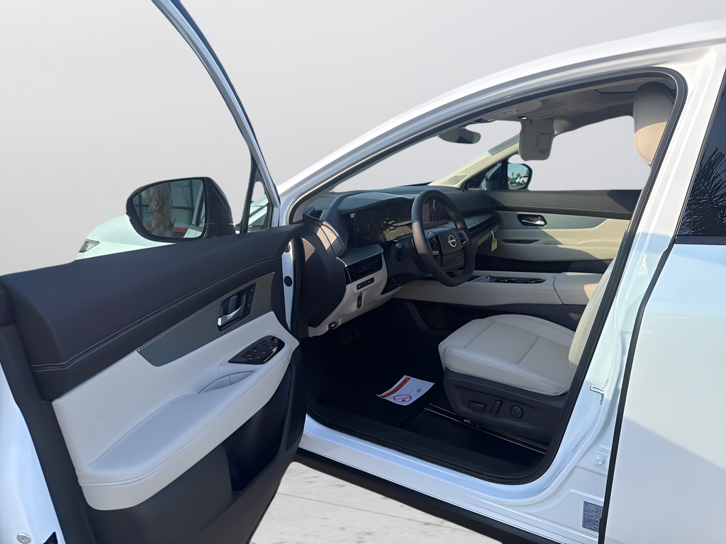 New 2026 White Nissan SL image 12