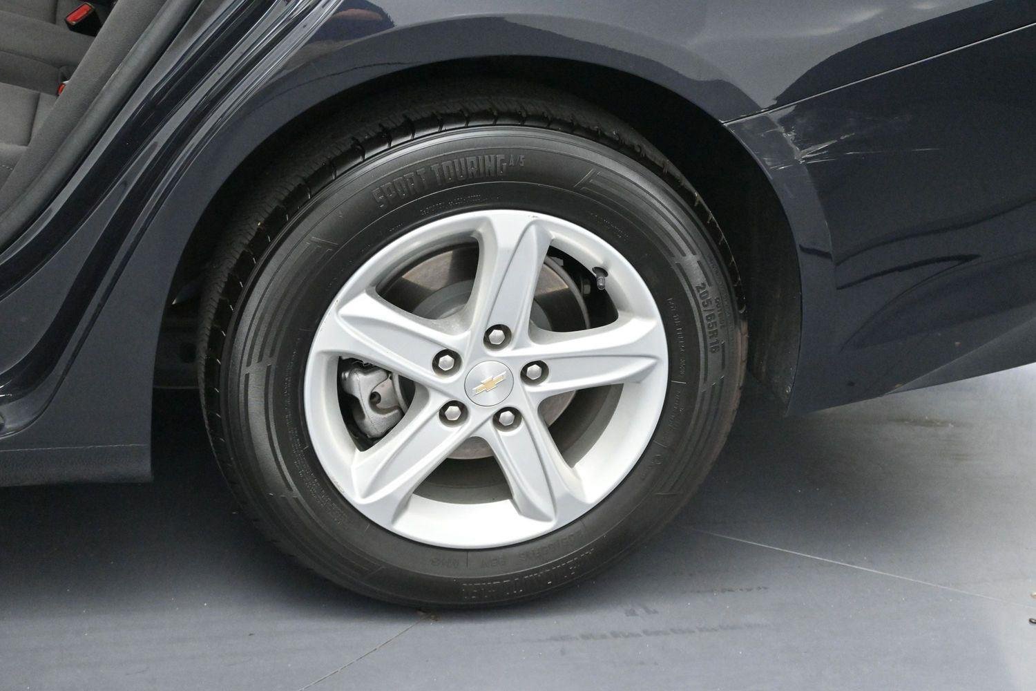 Used 2023 Dark Ash Metallic Chevrolet LT image 32
