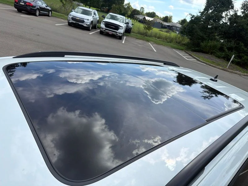 Used 2023 White Volkswagen 2.0T SE R-Line Black image 36