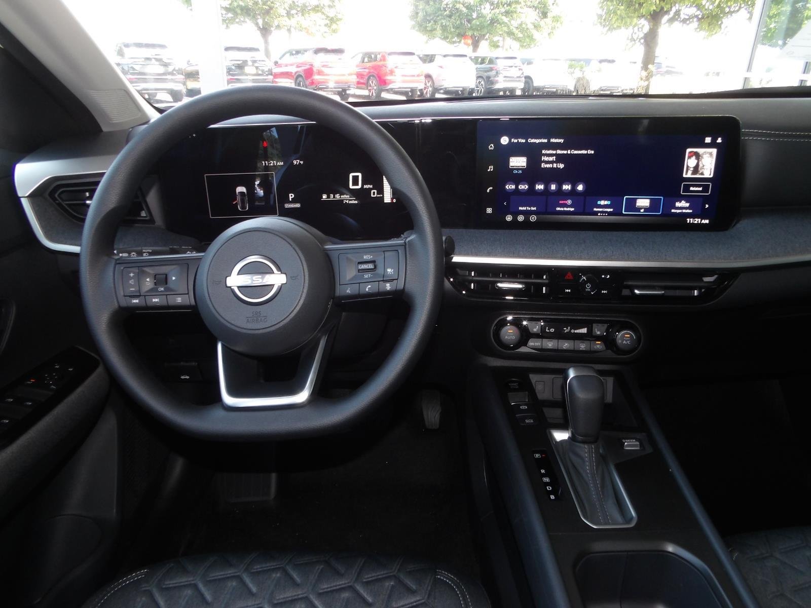 New 2026 Aspen White TriCoat / Super Black Two-tone Nissan SV image 15