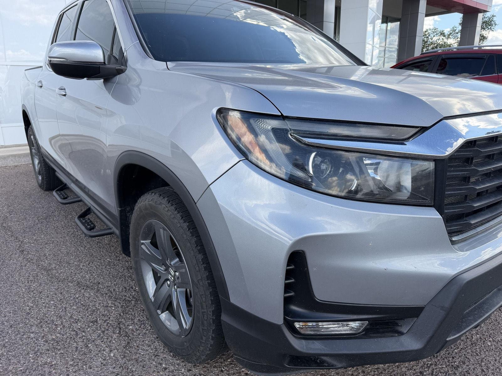 Used 2023 Lunar Silver Metallic Honda RTL image 13
