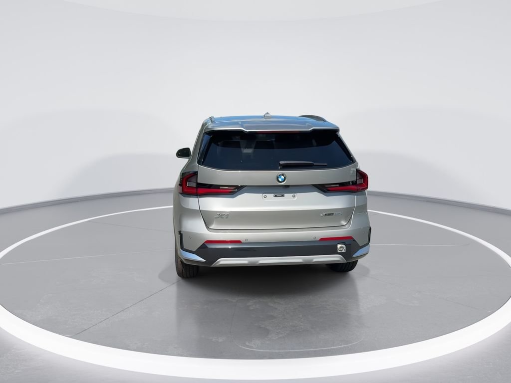 New 2027 Space Silver Metallic BMW xDrive28i image 7