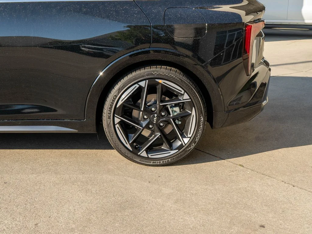 New 2026 Aurora Black Pearl Kia GT-Line image 32