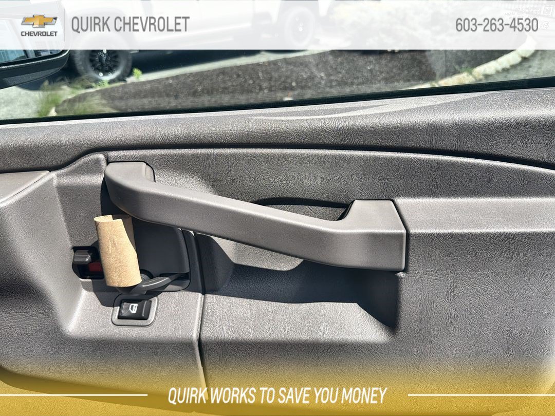 2025 Chevrolet Express Cargo Work Van - Photo 17