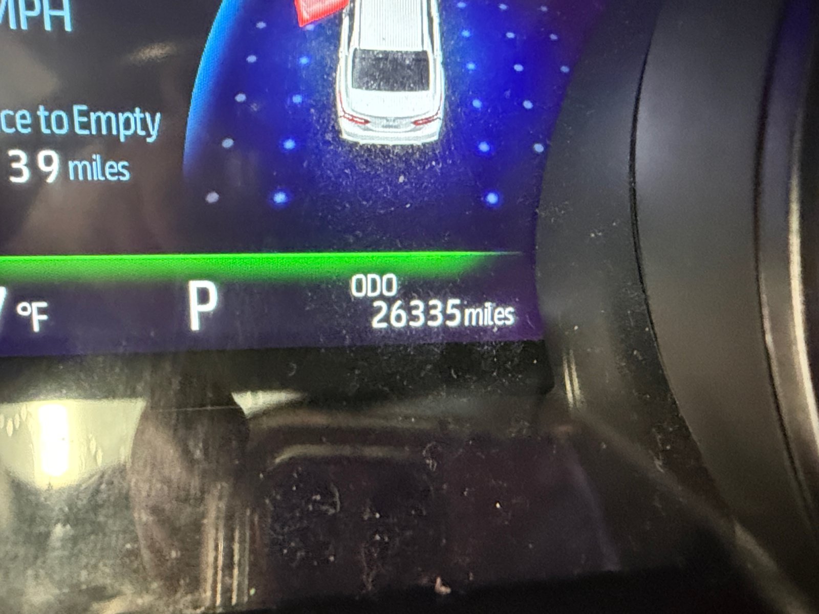 Used 2022 White Toyota SE image 16