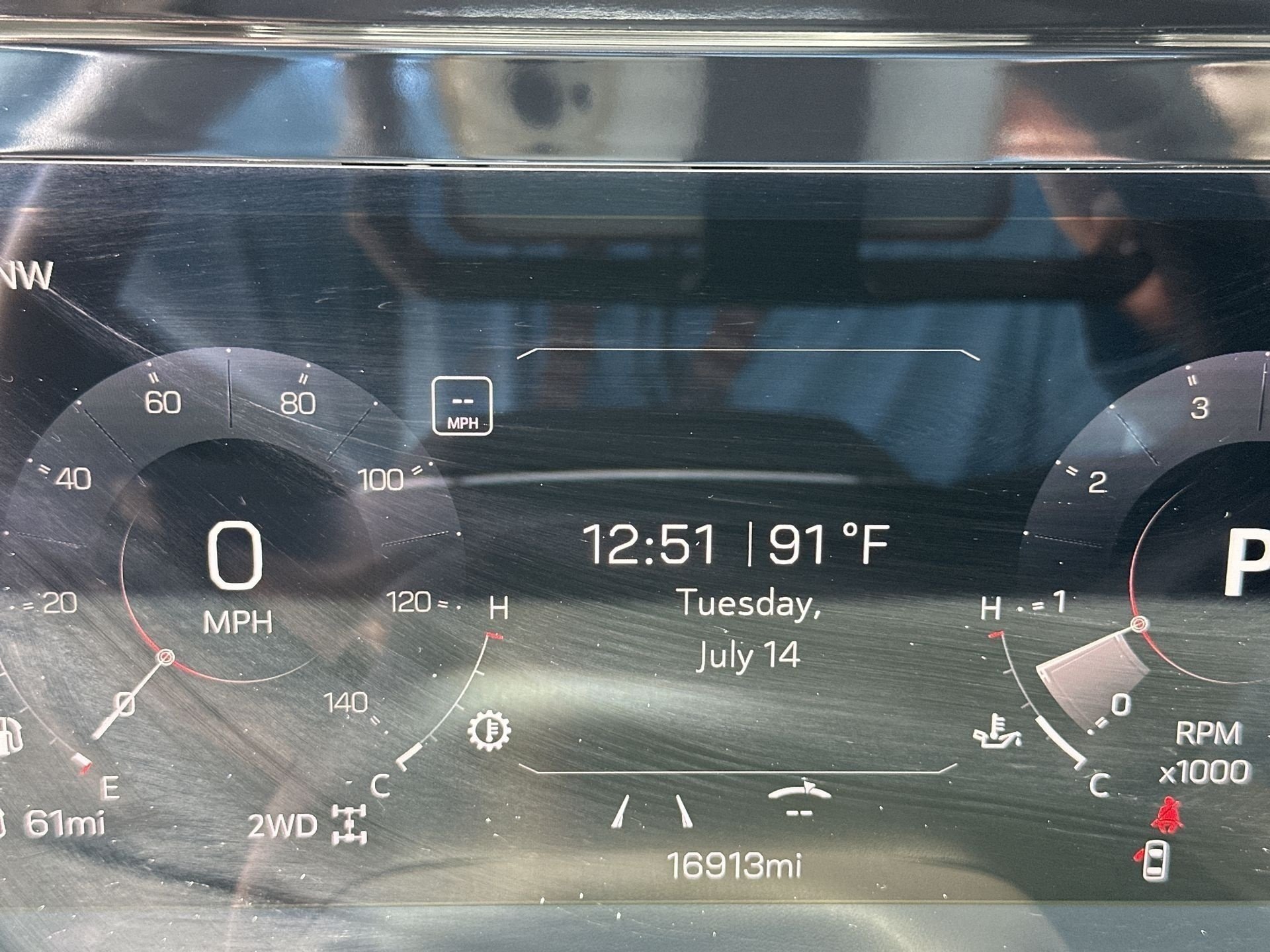 2026 GMC Yukon Denali - Photo 12