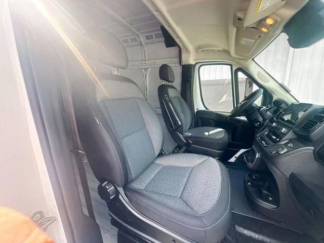 New 2026 Bright White Clear-Coat Exterior Paint RAM  image 22
