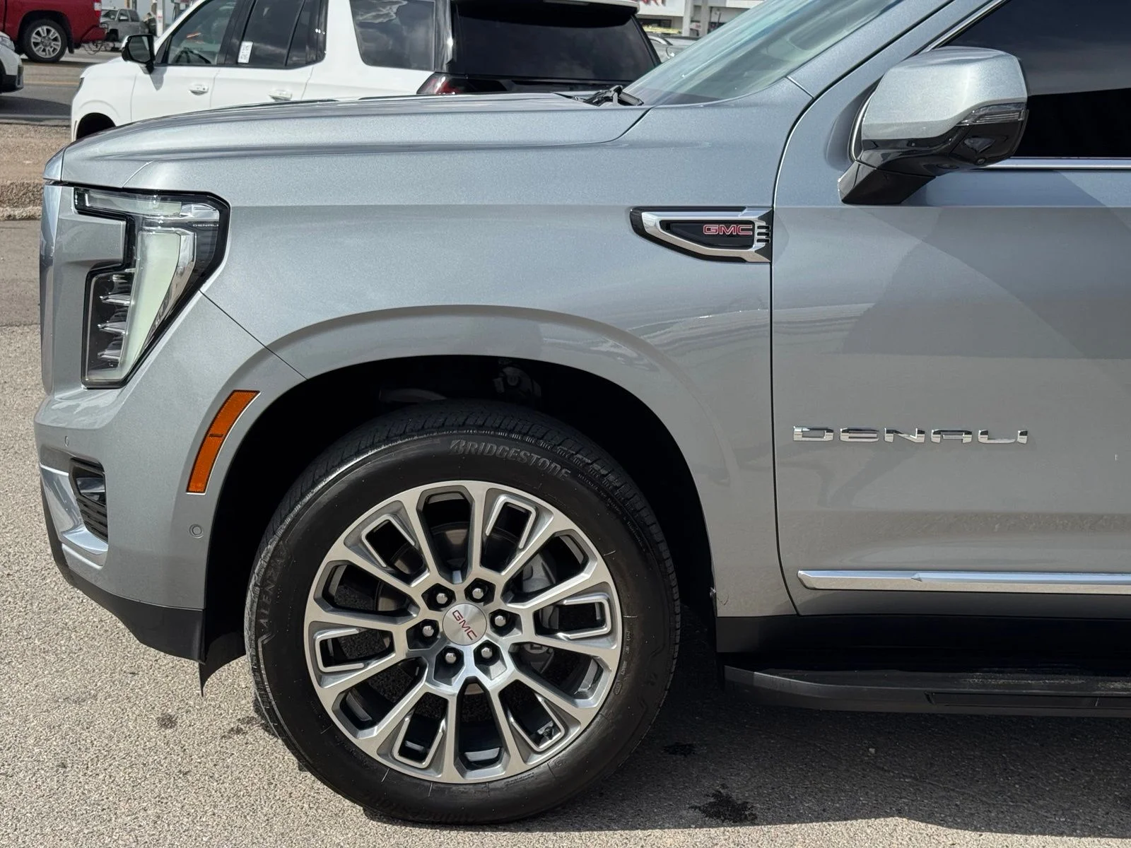 Used 2025 Silver GMC Denali image 13