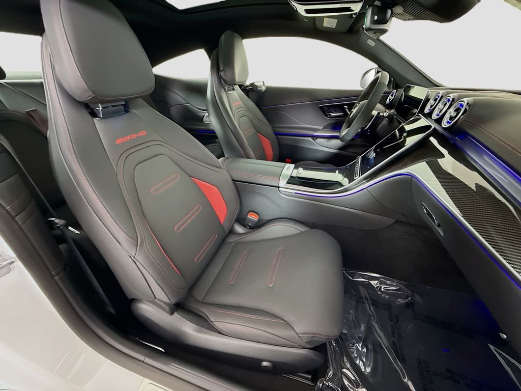New 2026 MANUFAKTUR Moonlight White Metallic Mercedes-Benz AMG® CLE 53 4MATIC+ Coupe image 29