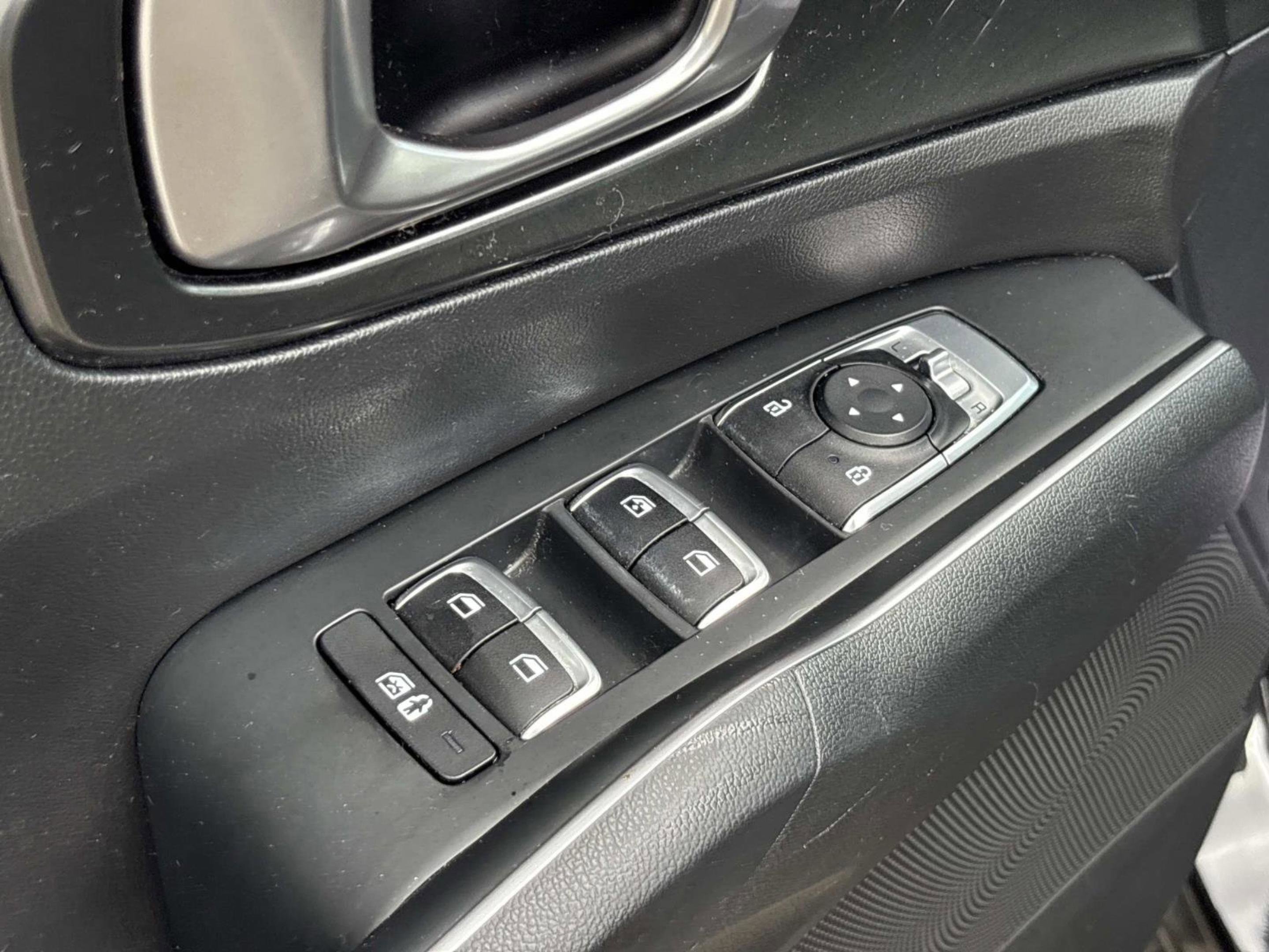 Used 2021 Aurora Black Kia S image 21