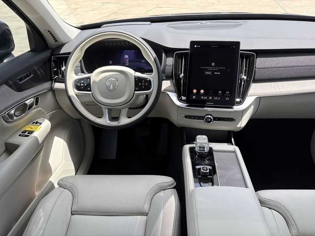 2026 Volvo XC90 Ultra - Photo 25