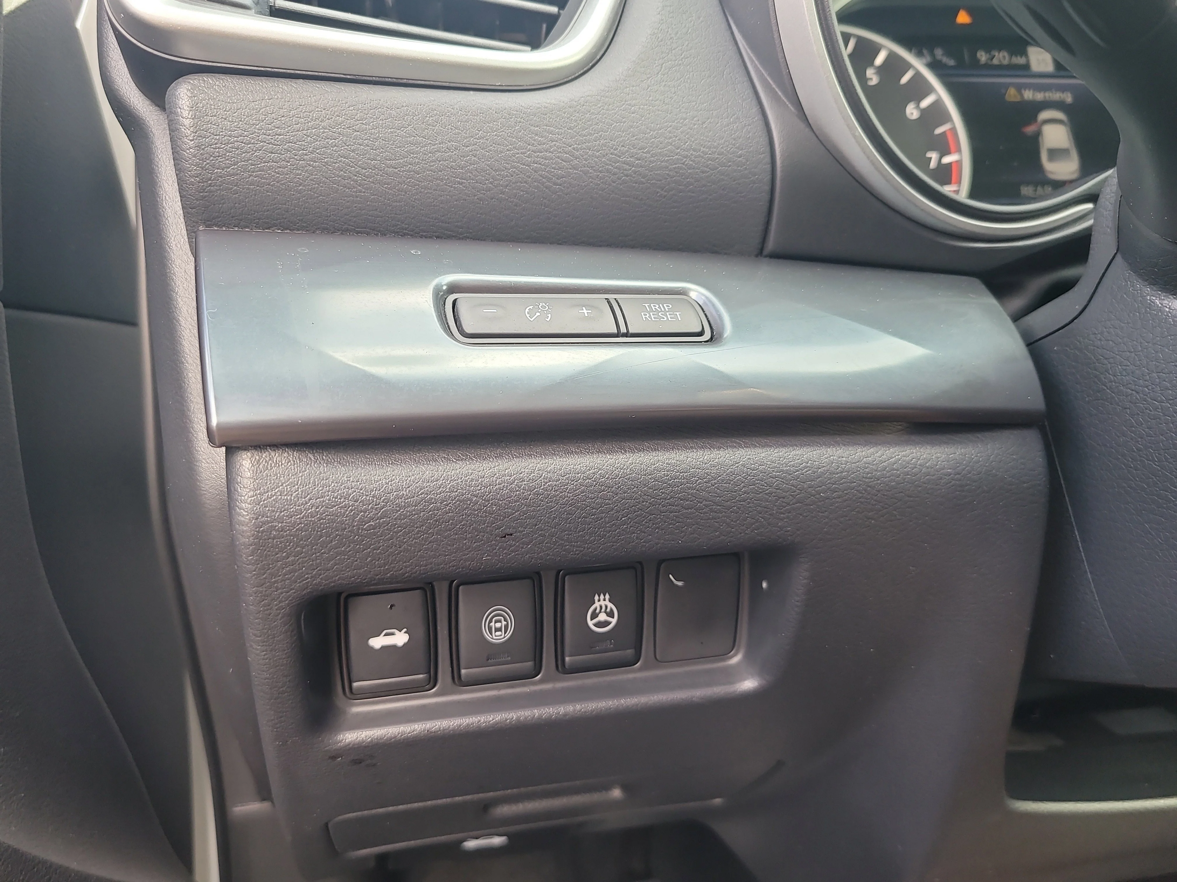 Used 2023 Pearl White Tricoat Nissan SR image 30
