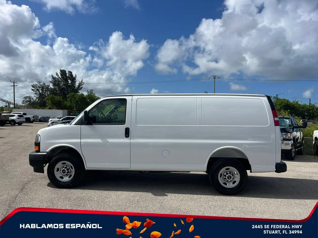 New 2026 Summit White GMC Work Van image 4