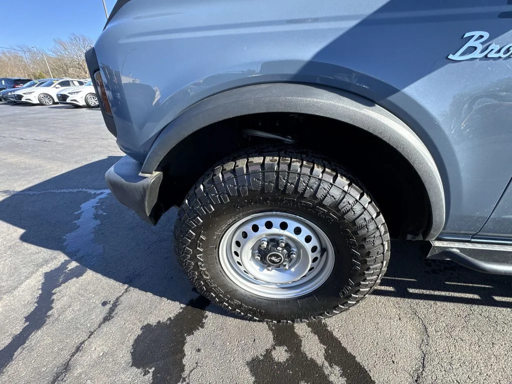 Used 2023 Gray Ford Base image 10