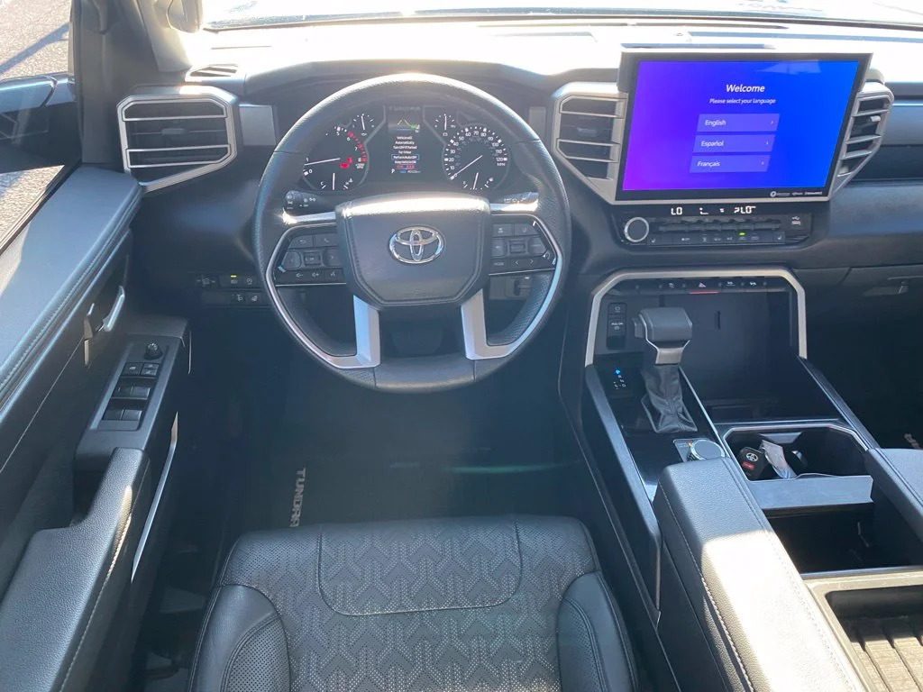 Used 2022  Toyota SR5 image 10