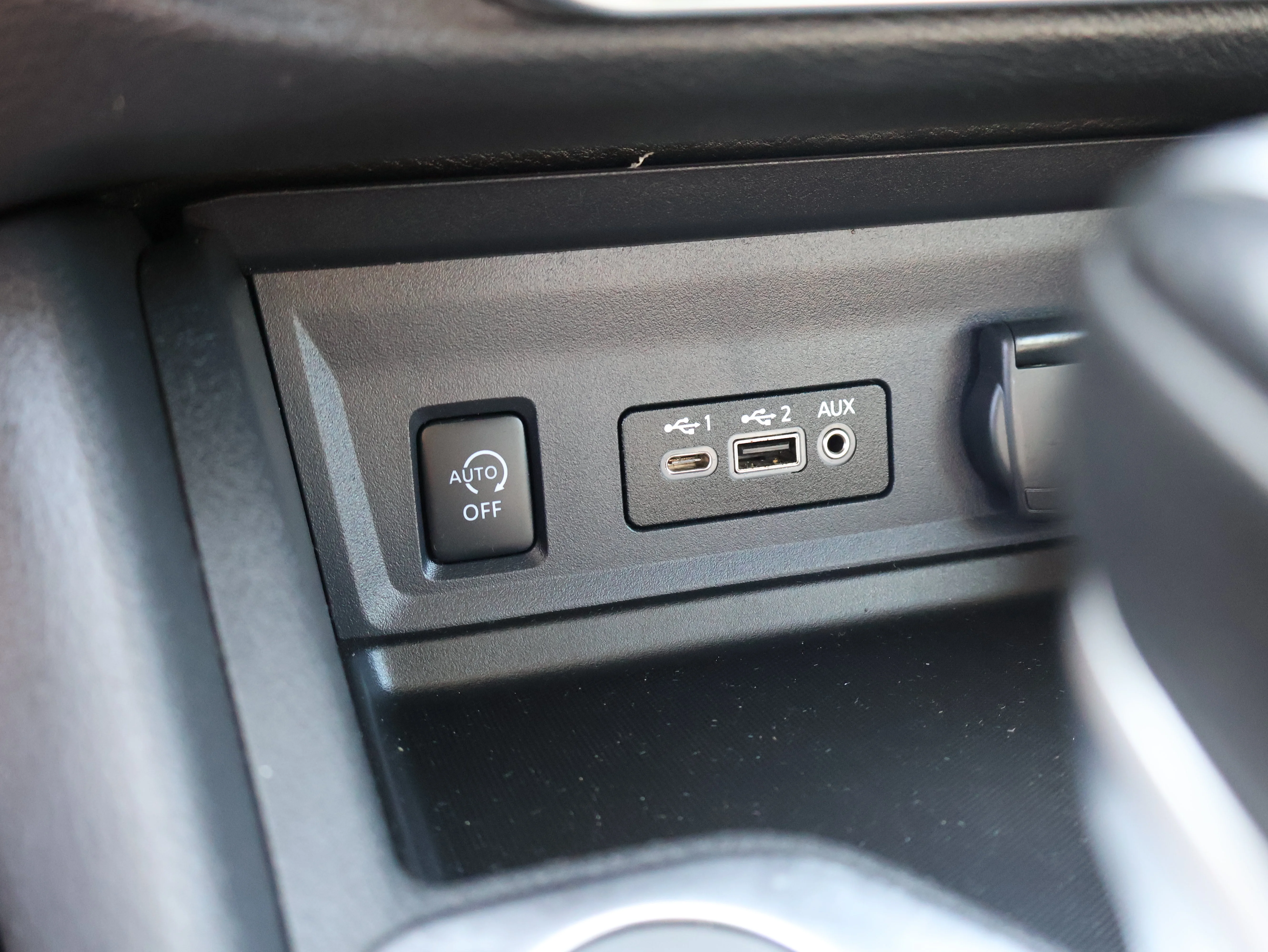 Used 2024 Gun Metallic Nissan SR image 27