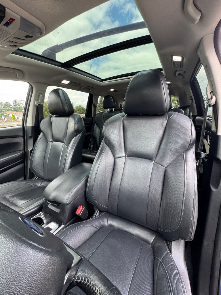 Used 2021 Abyss Blue Pearl Subaru Limited image 40