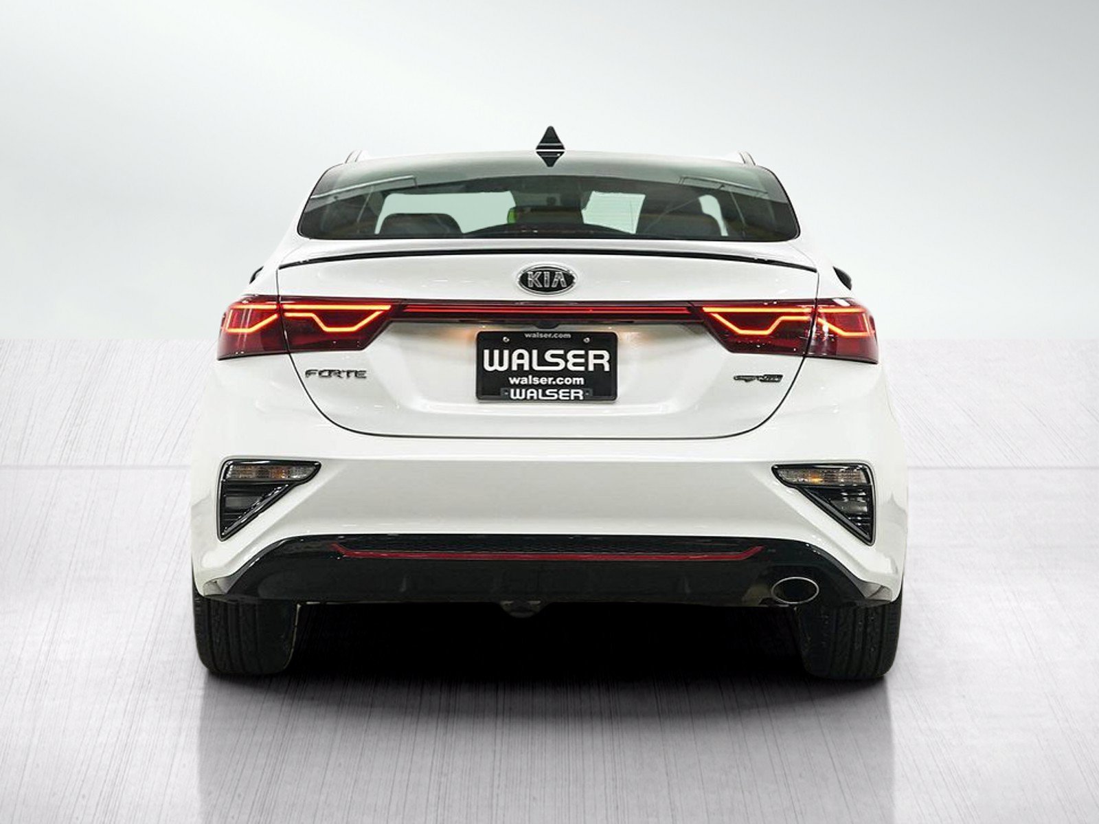 Used 2021 Snow White Pearl Kia GT-Line image 5