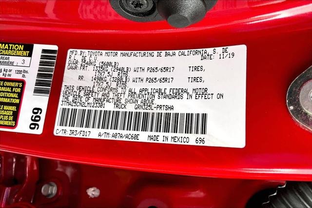 Certified Used 2020 BARCELONA RED MET. Toyota  image 31