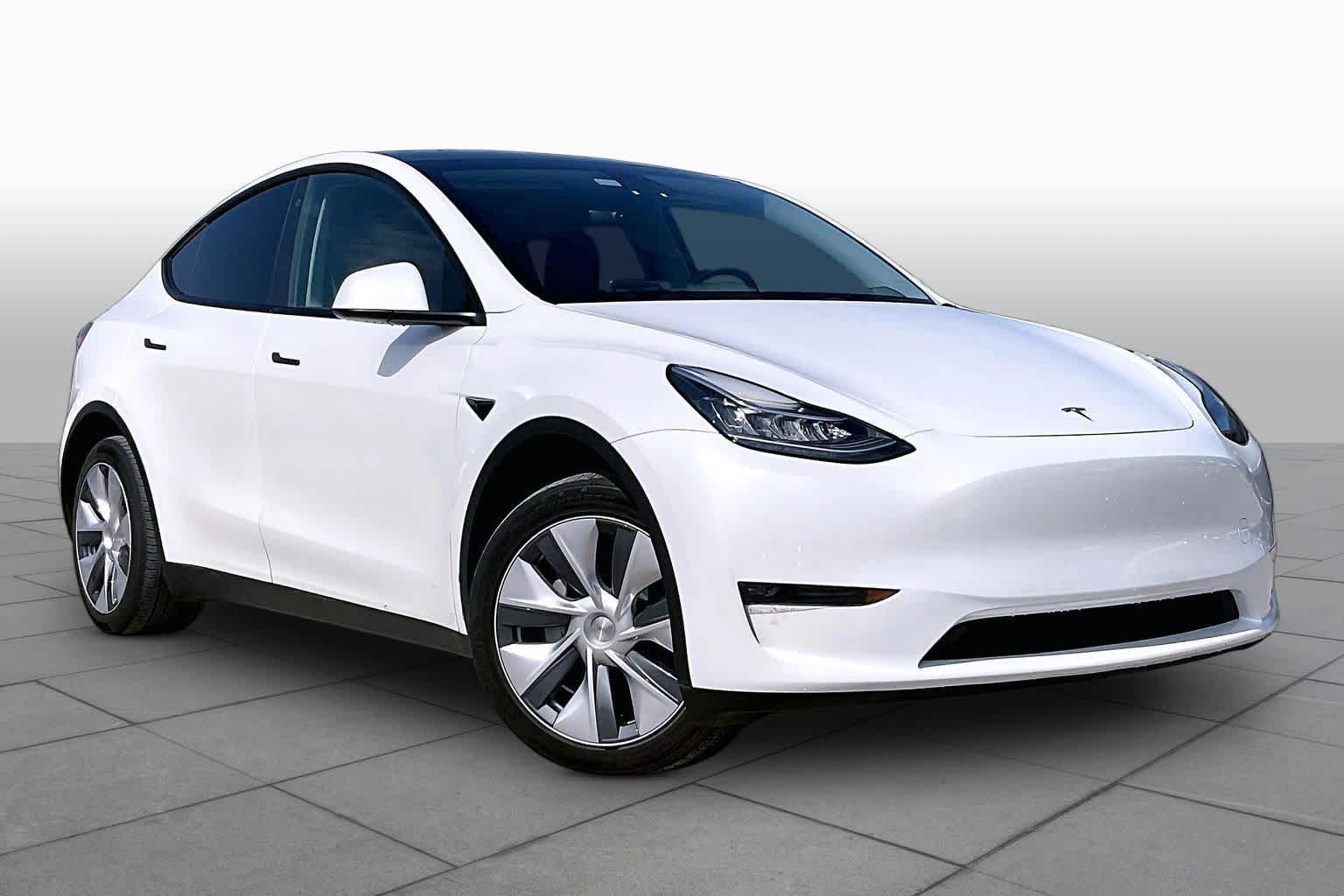 Used 2023 Tesla Model Y Long Range with VIN 7SAYGDEE7PA035799 for sale in Boerne, TX