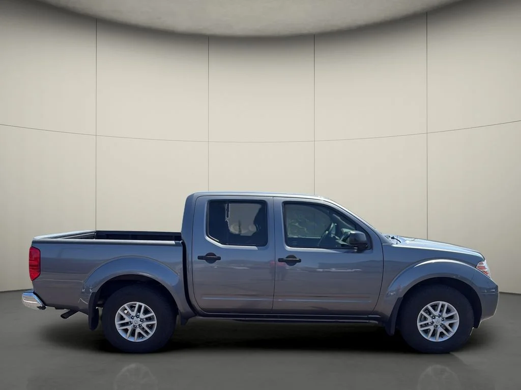 Used 2021 Gray Nissan SV image 8