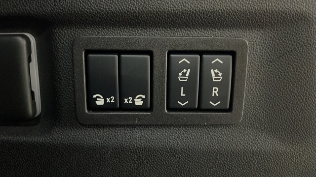 Used 2024 Sterling Metallic GMC Denali image 27
