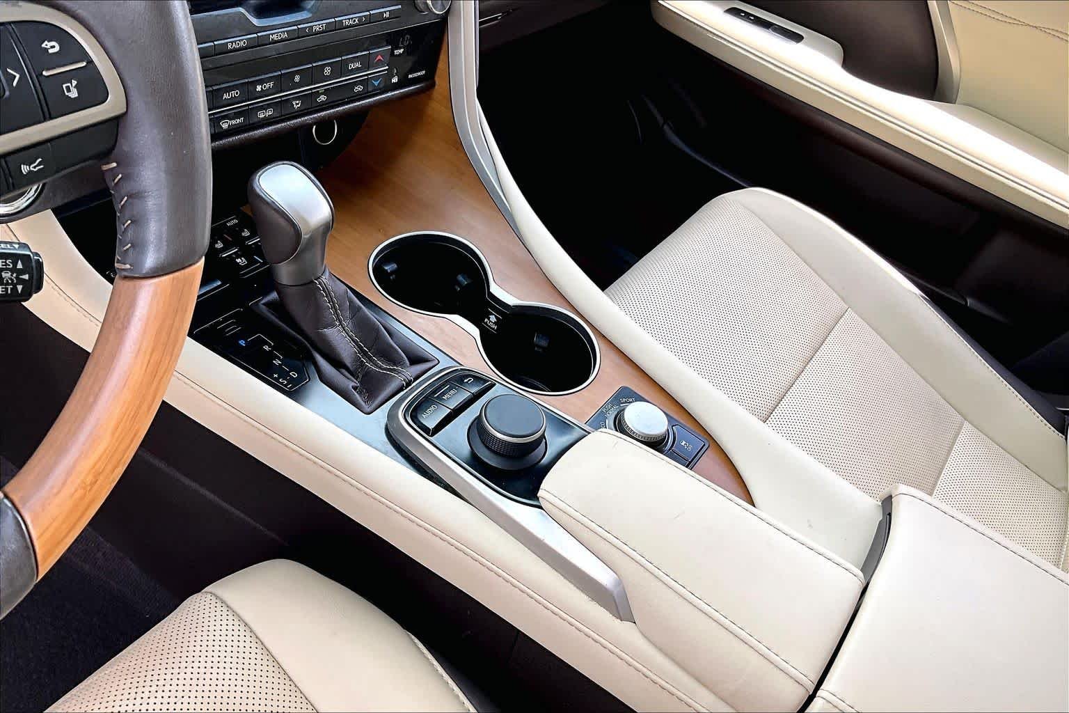 Used 2018 Eminent White Pearl Lexus  image 14