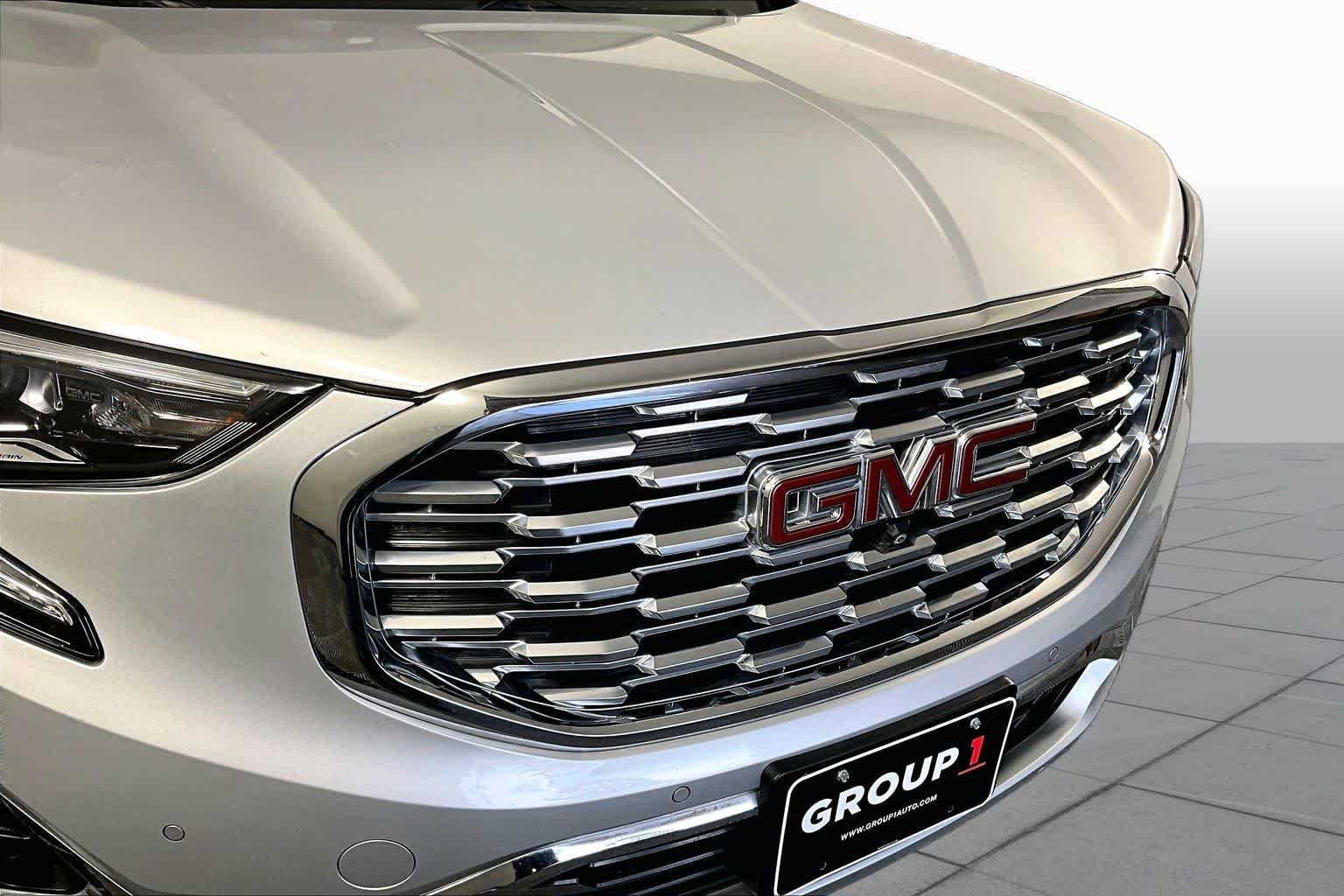Used 2019 QUICKSILVER METALLIC GMC Denali image 28