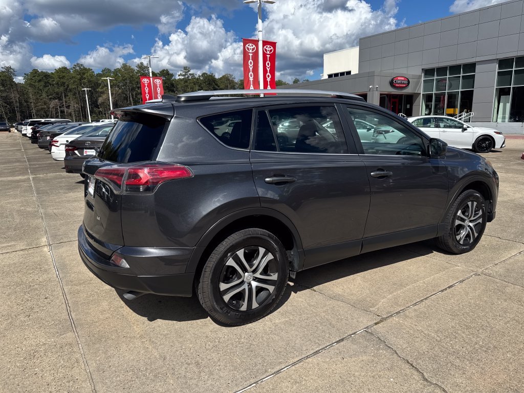 Used 2016 Gray Toyota LE image 8