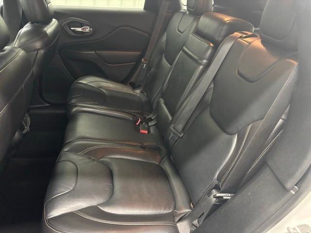 Used 2016 White Jeep Limited image 10
