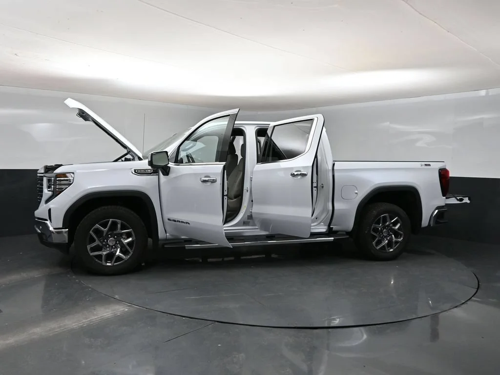 2026 GMC Sierra 1500 SLT - Photo 39