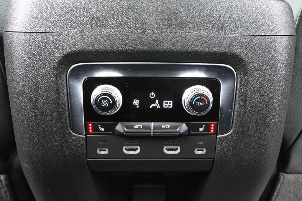 2023 GMC Yukon Denali - Photo 51