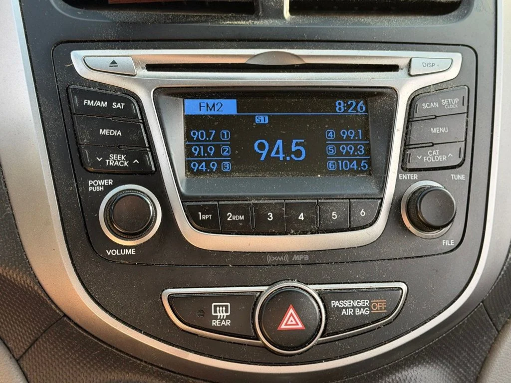 Used 2017 Gray Hyundai SE image 22