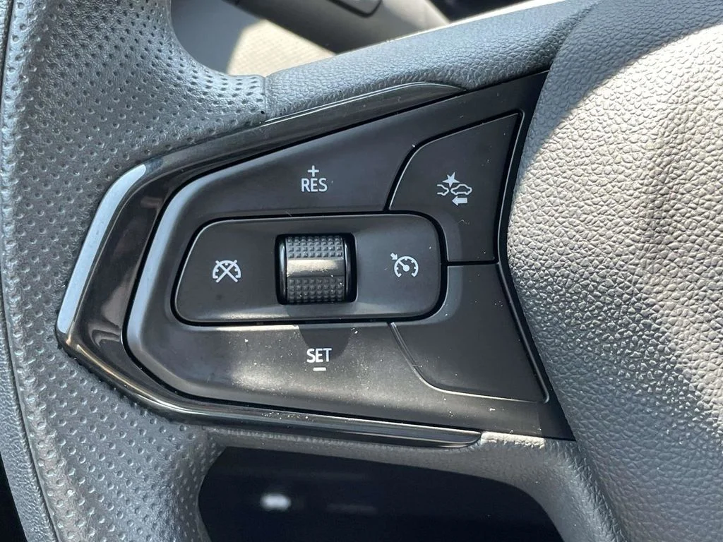 Used 2025 Black Chevrolet LT image 29