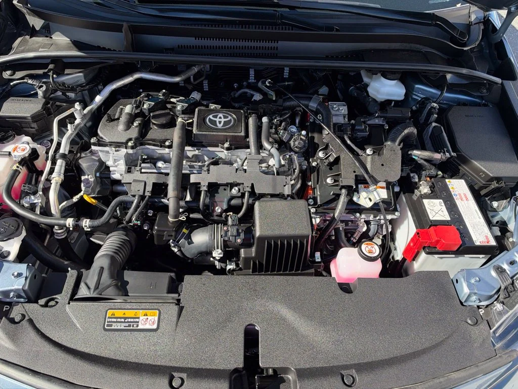 Used 2025  Toyota LE image 20
