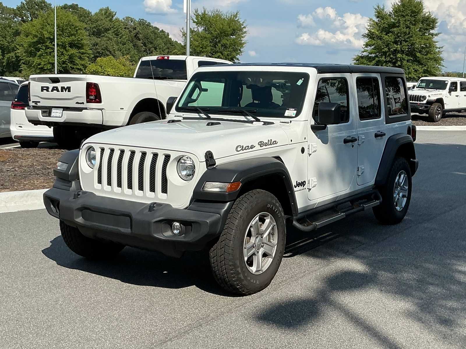 Used 2023 Bright White Clearcoat Jeep Sport S image 9