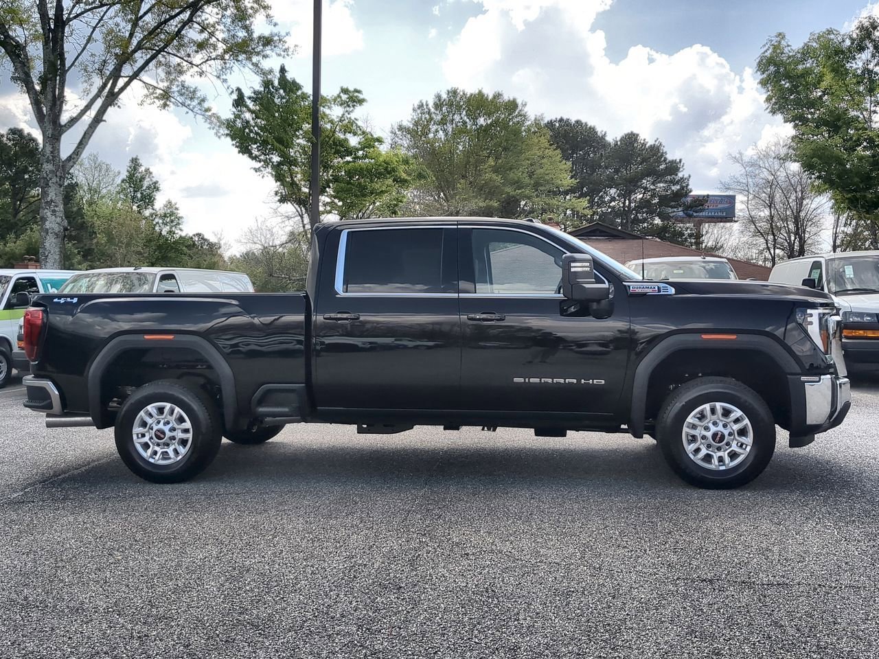 New 2026 Onyx Black GMC SLE image 9