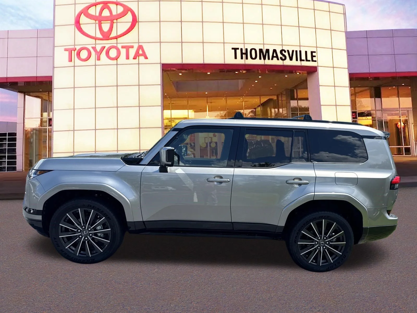 Used 2026 Silver Lexus 550 Luxury+ image 8