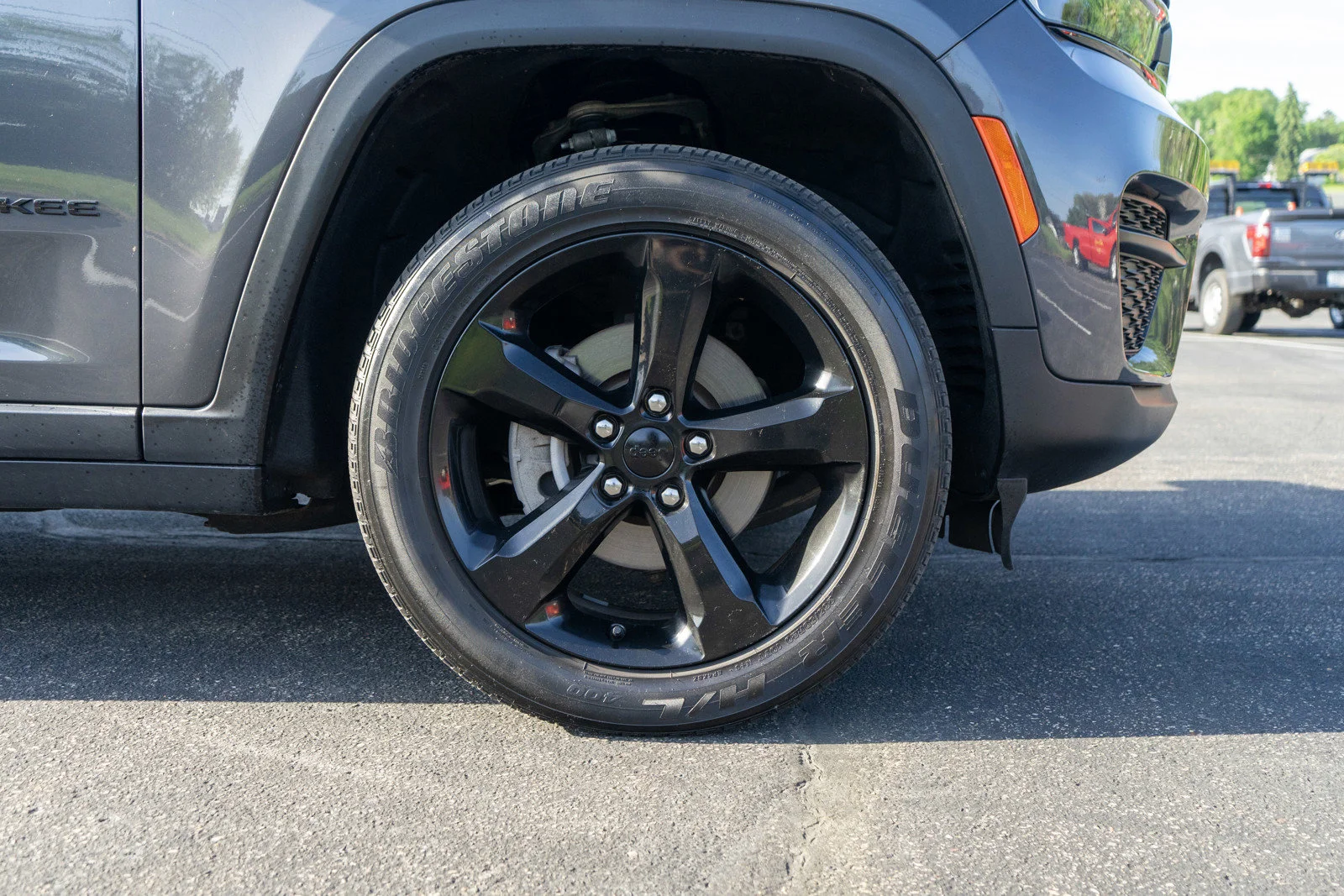 Used 2023 Baltic Gray Metallic Clearcoat Jeep Altitude X image 11
