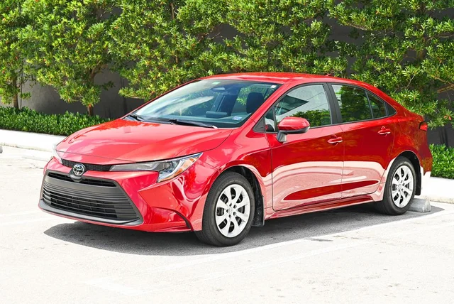 2025 Toyota Corolla LE