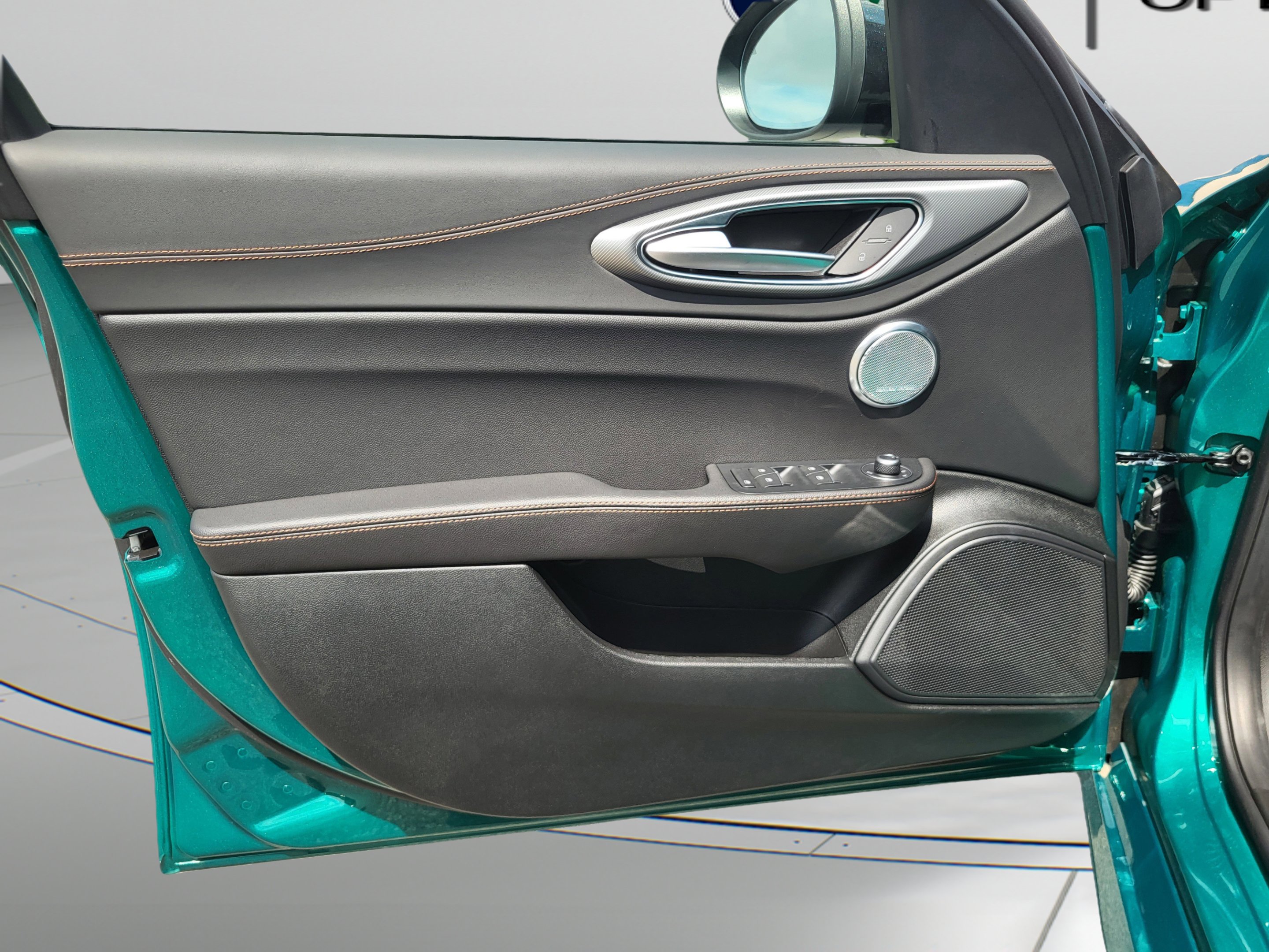 New 2025 Verde Fangio Metallic Alfa Romeo Intensa image 25