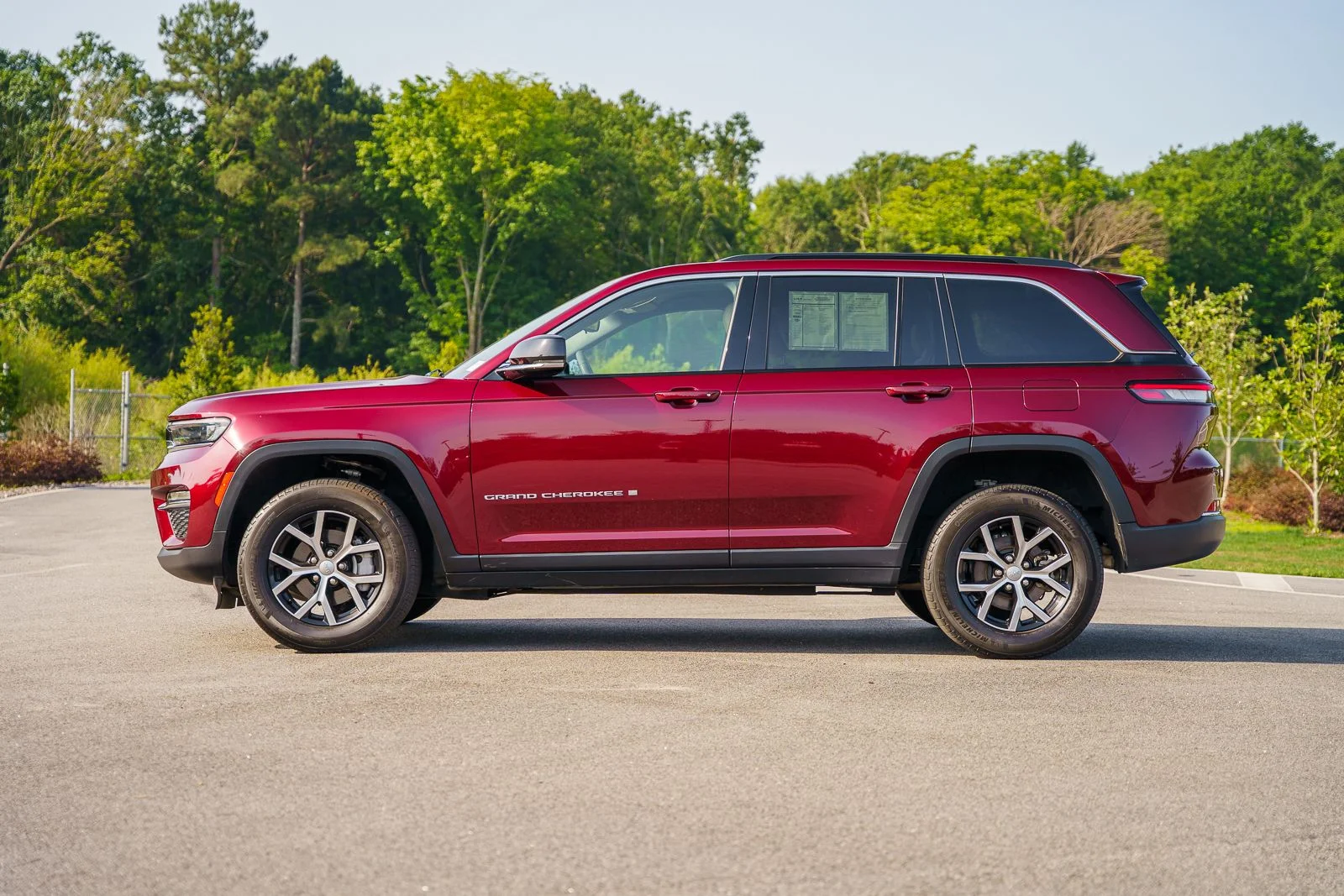 Used 2024 Red Jeep Limited image 3