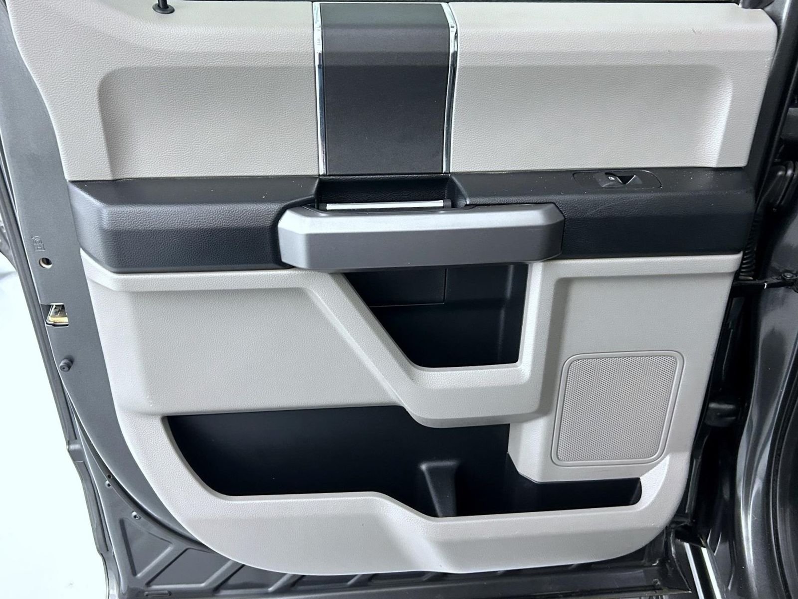 Used 2019 Gray Ford XLT image 20