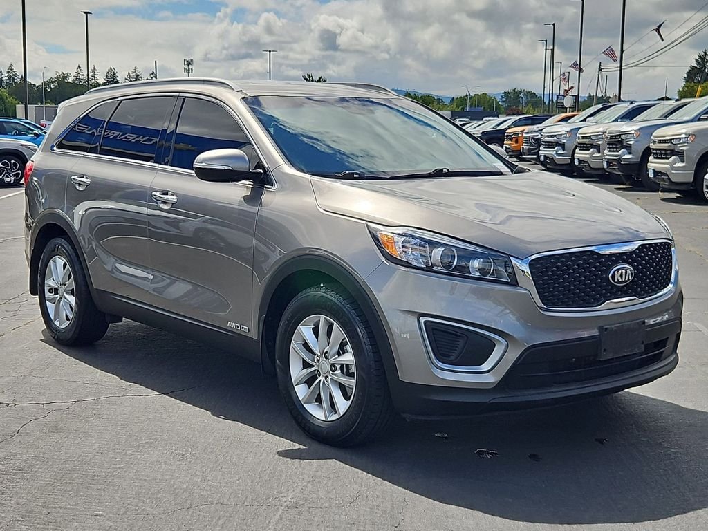 Used 2017 Titanium Silver Kia LX image 8