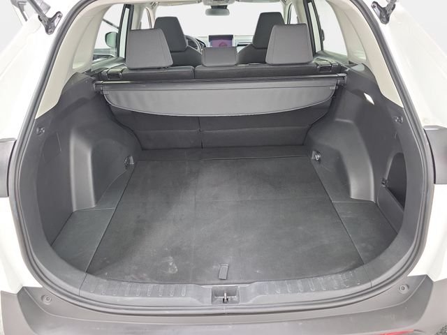 Used 2025 White Toyota XLE image 34