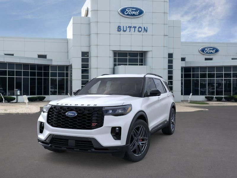 New 2026 Star White Metallic Tri-Coat Ford ST image 2