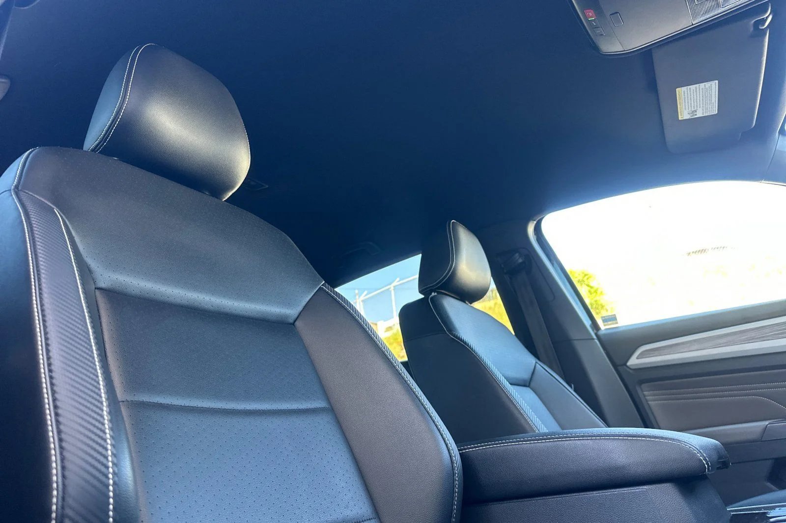 2022 Volkswagen Atlas Cross Sport SE w/Tech - Photo 17