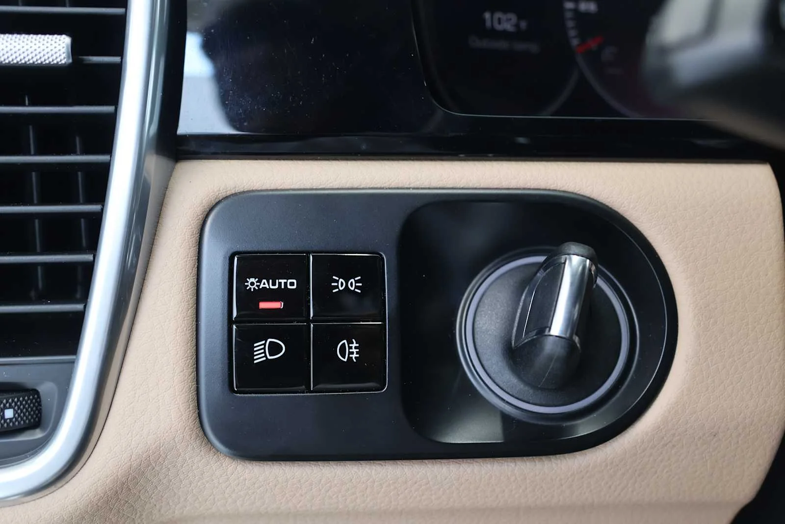 Used 2020 BLACK Porsche  image 18