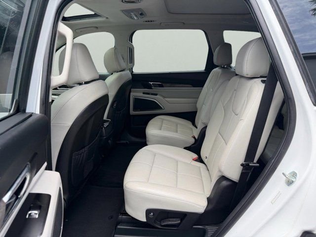 Used 2020 White Kia SX image 13
